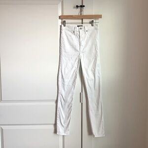 Abercrombie and fitch soft stretch skinny jeans 26 / 2r